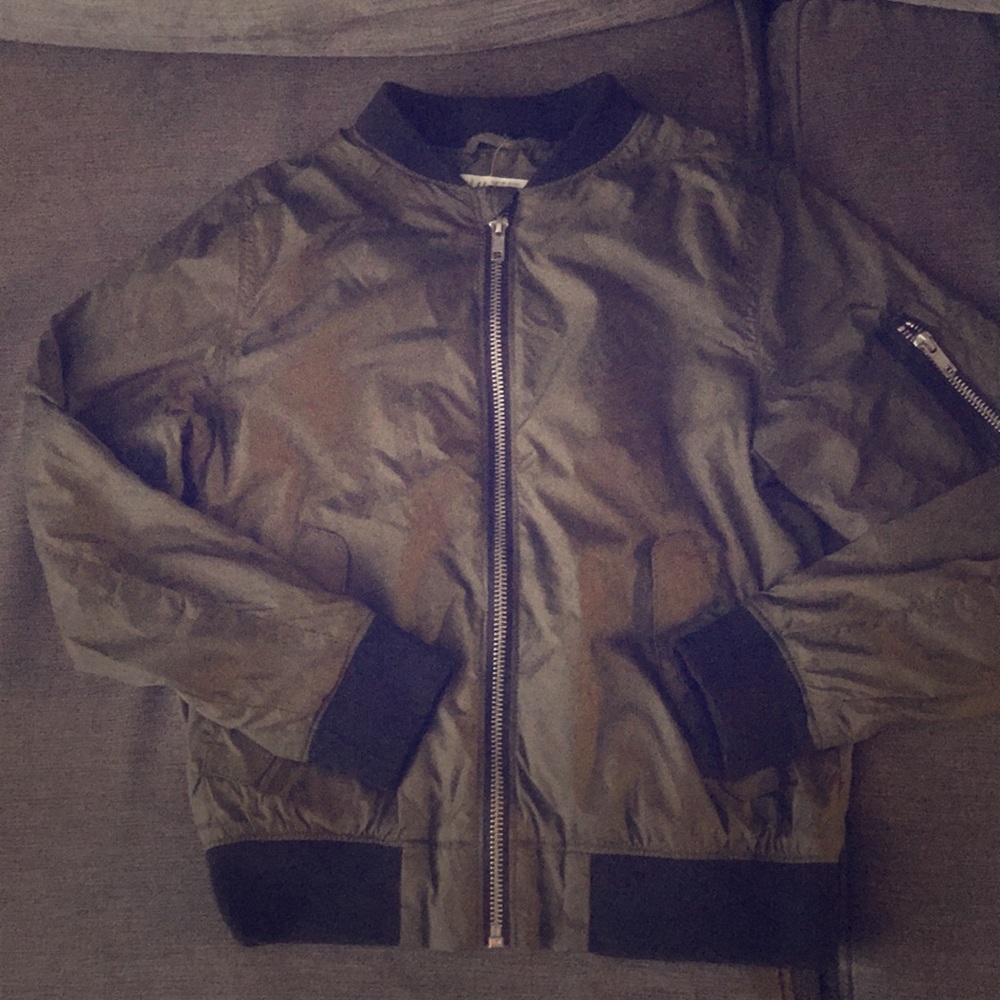 H&M light weight jacket 7-8 youth